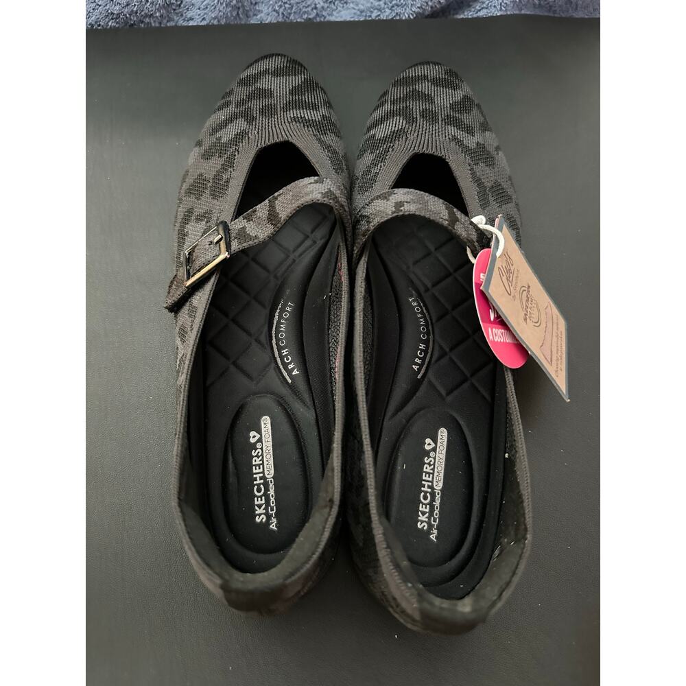 *NWT* Skechers Cleo Walk Runway Mary Jane Flat Wmns - Sz. 11 - Picture 2 of 8